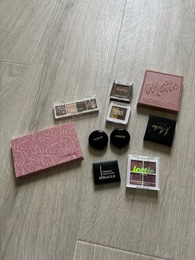 10 pc eyeshadow bundle